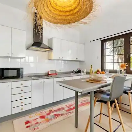 Casa Del Flamboyan Apartment *